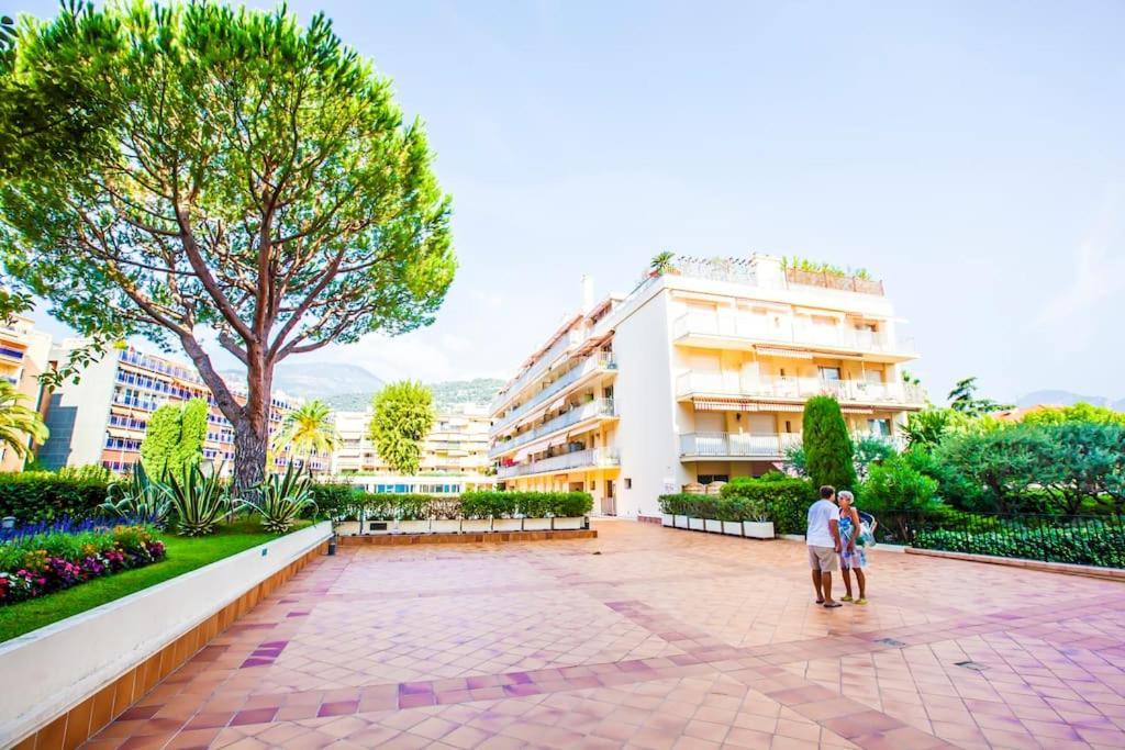 French Riviera: Seafront Apt & Pool Near Monaco Roquebrune-Cap-Martin Exterior foto
